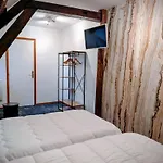 Le Relais Du Beffroi & Bed & Breakfast