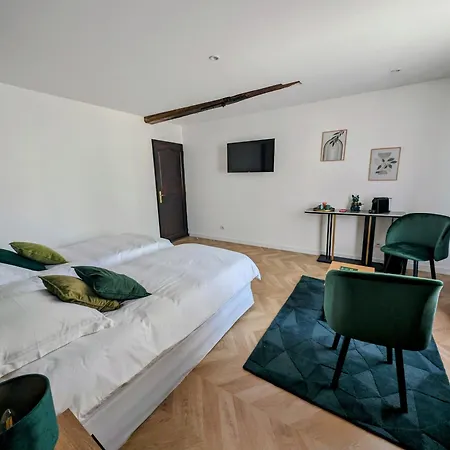 Le Relais Du Beffroi & 4* Saint-Riquier