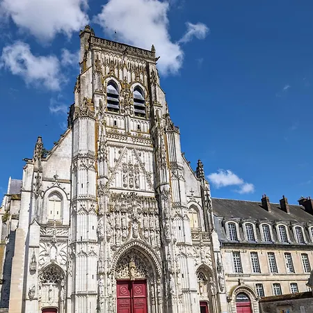 Bed and Breakfast Le Relais Du Beffroi & 4*