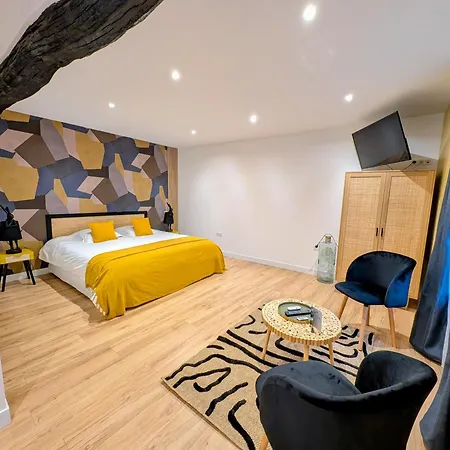 Relais Du Beffroi D'hôtes Couette-café 4*