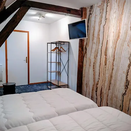 Le Relais Du Beffroi & Bed and Breakfast