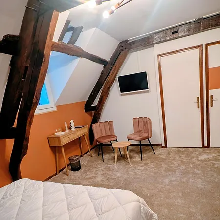 Le Relais Du Beffroi & 4* Saint-Riquier
